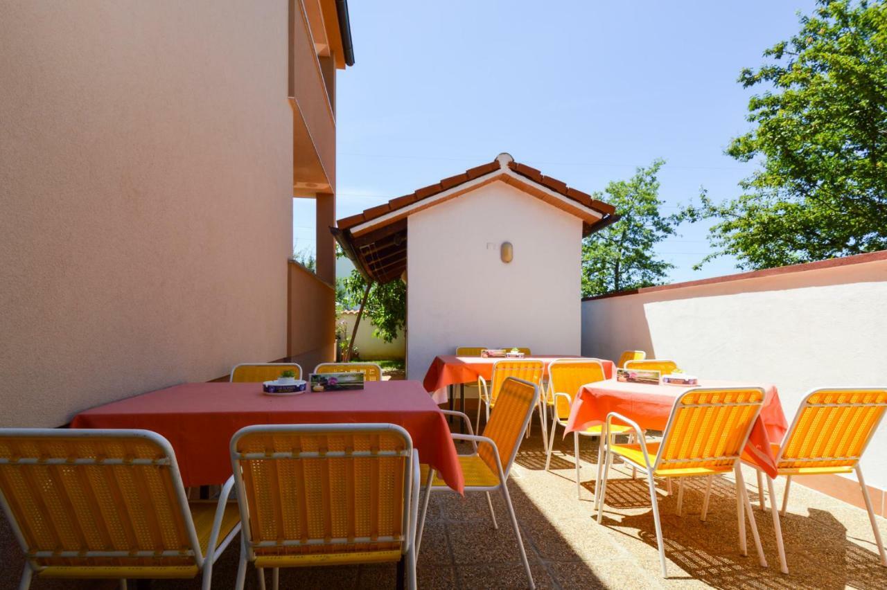 Apartment Mit- Mir Fondole Exterior photo